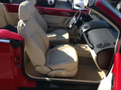 Convertible Smoke free Excellent condition Low miles Automatic, image 14
