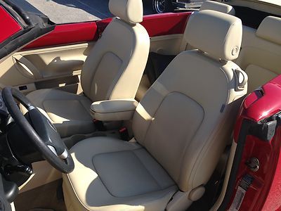 Convertible Smoke free Excellent condition Low miles Automatic, image 17