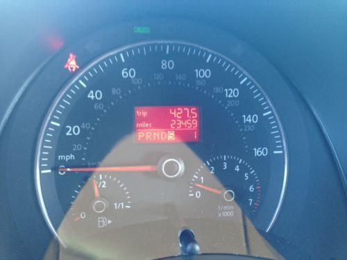 Convertible Smoke free Excellent condition Low miles Automatic, image 23