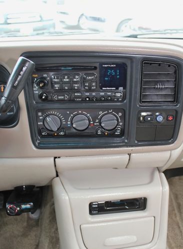 5.3L V8 4x4 LT Leather 3rd Row Rear AC Running Boards Tow Package Power Seats, image 22