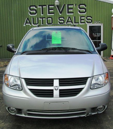 Dodge gr caravan sxt w/harmar mobility chair lift-good for scooters/wheelchairs!