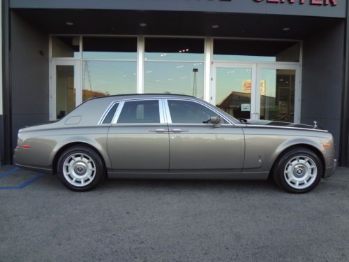 2004 rolls royce phantom only 6k miles  theatre pkg individual rear seating