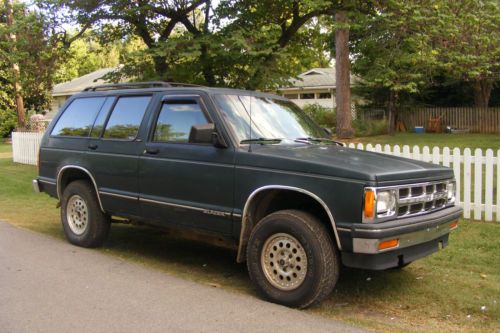 1994 chevrolet s10 blazer tahoe lt sport utility 4-door 4.3l