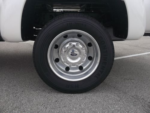 NEW 2013 FORD SD F-550 6.7 V8 DIESEL 4X4 CREW CAB DRW LARIAT WITH A PICK-UP BED, image 7