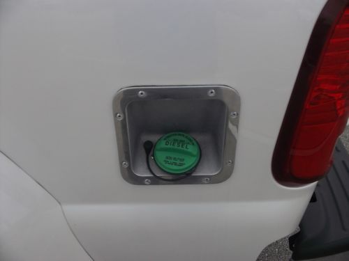 NEW 2013 FORD SD F-550 6.7 V8 DIESEL 4X4 CREW CAB DRW LARIAT WITH A PICK-UP BED, image 9