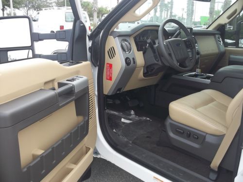 NEW 2013 FORD SD F-550 6.7 V8 DIESEL 4X4 CREW CAB DRW LARIAT WITH A PICK-UP BED, image 17