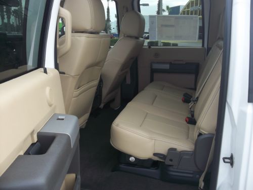 NEW 2013 FORD SD F-550 6.7 V8 DIESEL 4X4 CREW CAB DRW LARIAT WITH A PICK-UP BED, image 18