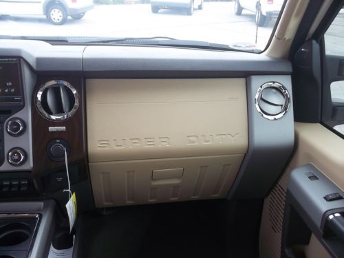 NEW 2013 FORD SD F-550 6.7 V8 DIESEL 4X4 CREW CAB DRW LARIAT WITH A PICK-UP BED, image 23