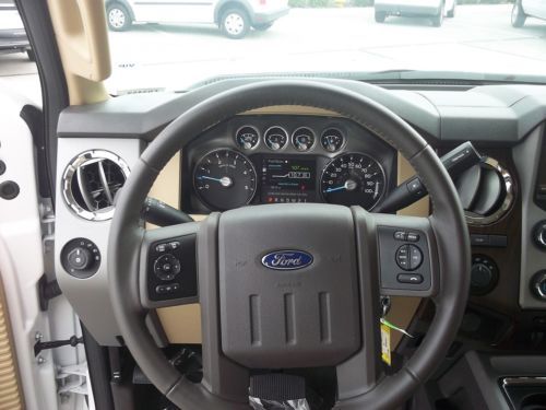NEW 2013 FORD SD F-550 6.7 V8 DIESEL 4X4 CREW CAB DRW LARIAT WITH A PICK-UP BED, image 27