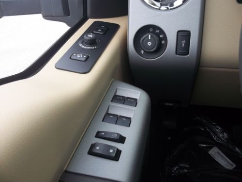 NEW 2013 FORD SD F-550 6.7 V8 DIESEL 4X4 CREW CAB DRW LARIAT WITH A PICK-UP BED, image 29