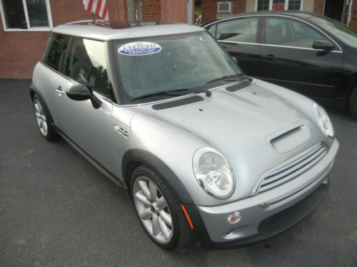 2003 mini cooper s hatchback 2-door 1.6l