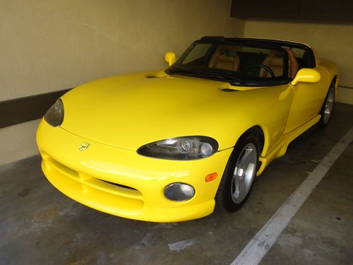 1995 dodge viper base convertible 2-door 8.0l