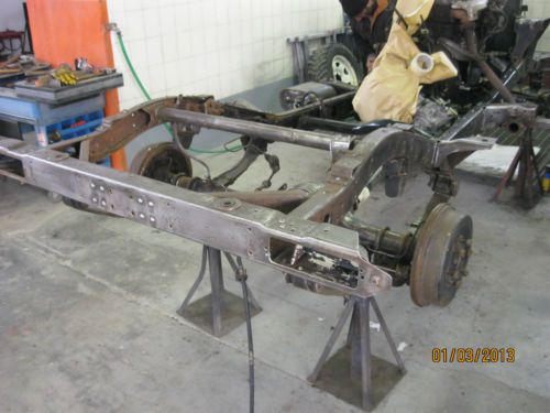 Toyota Land Cruiser BJ 42 frame off restoration. from Italy, image 2