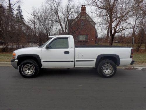 2000 gmc sierra 1500 sle 4x4 standard cab pickup 2-door 4.8 liter v-8 very clean