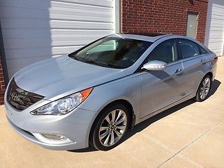 2011 silver carfax 1-owner, heated leather seats, remote start!