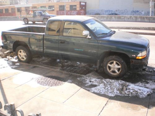 Dodge dakota extended cab pickup 5 spd stick 3.9 v6 1997