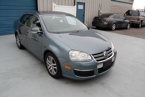 Great condition 2006 volkswagen jetta 2.5 sedan 4-door 2.5l