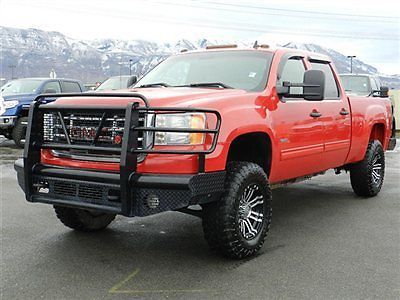 Crew cab duramax diesel sle 4x4 custom lift wheels tires auto tow leather