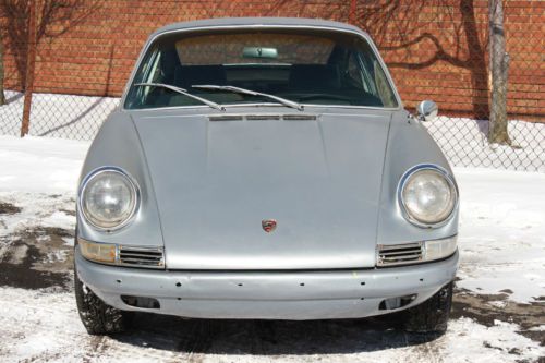 1966 Porsche 912 Karmann '3 Gauges' Coupe, image 6