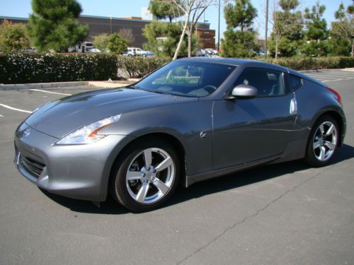 2012 nissan 370z coupe, only 3k mi, 6-speed, don&#039;t miss!