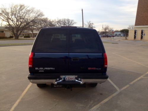 1997 GMC Suburban 4x4 SLT loaded leather 5.7 low miles immaculate, image 7