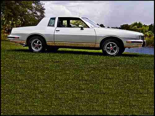 1987 Pontiac Grand Prix G Body, image 3