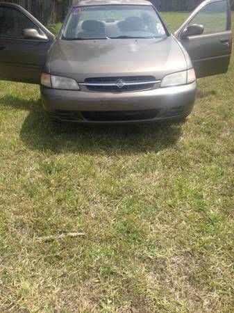 1999 nissan altima gxe sedan 4-door 2.4l
