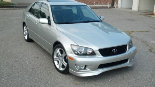 2001 lexus is300 base sedan 4-door 3.0l