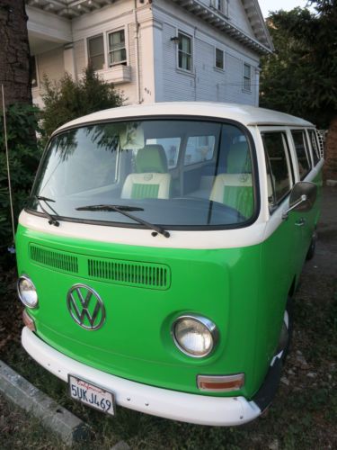 1968 vw bus/van kombi  - red carpet style  - great new interior year 1968