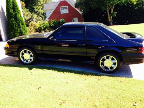 1993 ford svt cobra #879  blk leather/ sunroof