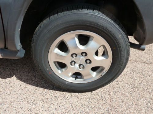 1996 Toyota RAV4 Base Sport Utility 2-Door 2.0L, image 9