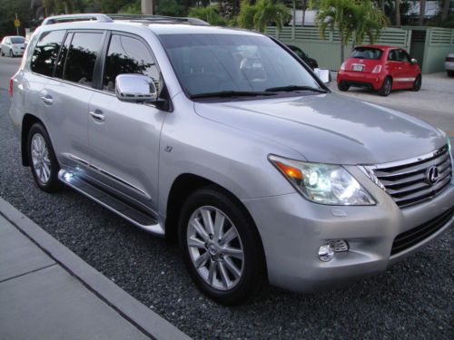 2010 lexus lx nav/dvd/hid/led/3rd row/43k