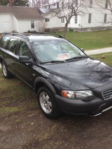 Volvo xc70 black clean