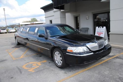 LIMO LIMOUSINE  LINCOLN TOWN CAR FORD BLACK 2004 STRETCH Low miles LUXURY GOOD, US $19,500.00, image 2