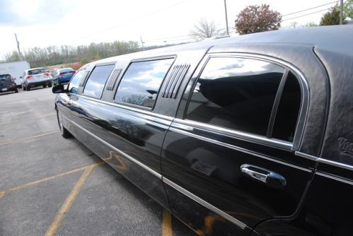 LIMO LIMOUSINE  LINCOLN TOWN CAR FORD BLACK 2004 STRETCH Low miles LUXURY GOOD, US $19,500.00, image 11