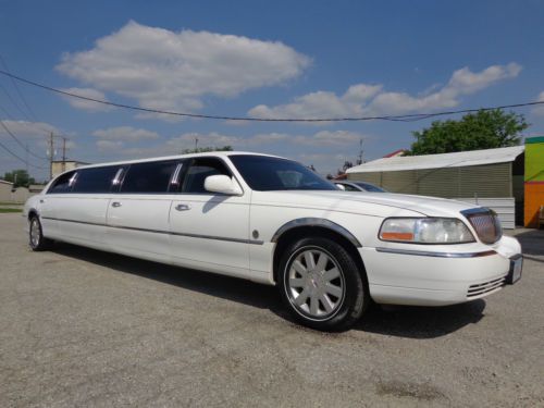2005 lincoln limousine rare federal 5th door  white