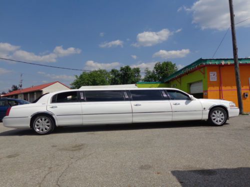 2005 LINCOLN LIMOUSINE RARE FEDERAL 5TH DOOR  WHITE, US $10,000.00, image 8