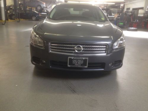 2011 nissan 3.5 sv w/premium pkg