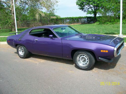 1971 plymouth roadrunner 440 six pack 4 speed pistol grip fc7 purple