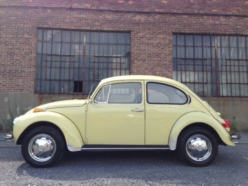 1971 vw super beetle)(stunning condition)(collectable)(original books)(l@@k)