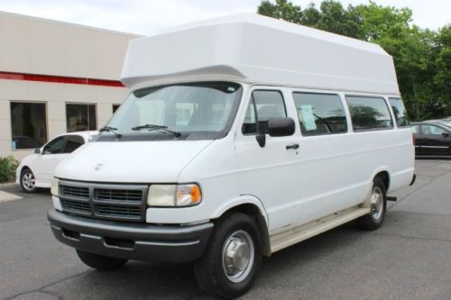 *super low miles**wheelchair accessible lift ramp**handicap passenger van lift**