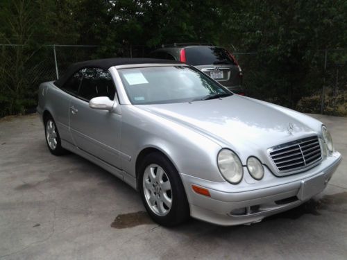 2002 mercedes-benz clk320 base convertible 2-door 3.2l