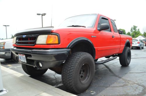 1994 ford ranger stx extended cab 4x4 4&#039;&#039; lift pickup 2-door 4.0l