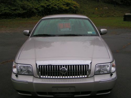 2006 mercury grand marquis gs sedan 4-door 4.6l