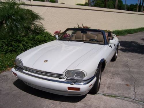 Clean jaguar xjs 6.0 v-12!