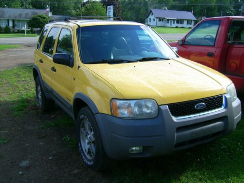 2001 ford escape auto, 4x4 3.0 auto yellow with sliding moon roof