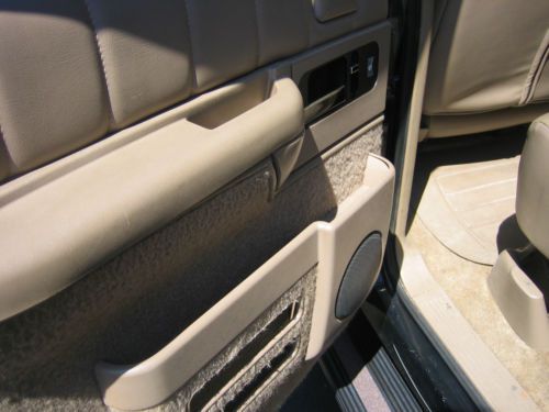 1993 Chevrolet K2500 Suburban Silverado Sport Utility 4-Door 7.4L 4WD,SUPER NICE, image 11