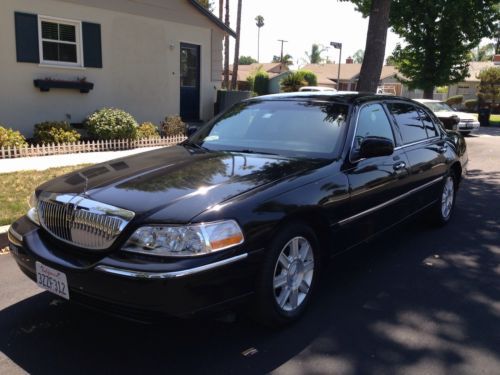 2011 Lincoln Town Car Executive L Sedan 4-Door 4.6L Long Wheel Base NO RESERVE, image 2