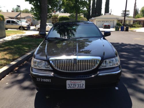 2011 Lincoln Town Car Executive L Sedan 4-Door 4.6L Long Wheel Base NO RESERVE, image 3