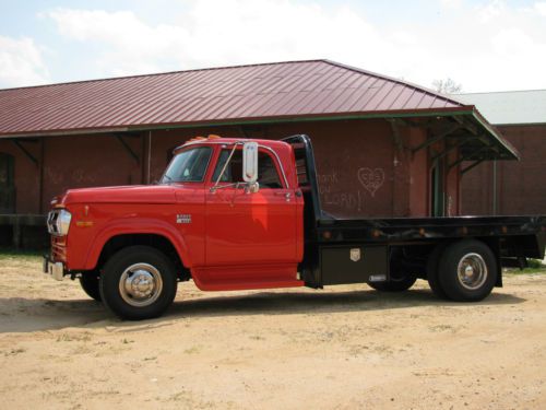 1970 dodge truck d300 custom cab 383 loaded fully restored frame up